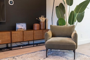 Interior - Monte Horizon Oasis by HomeSlice Stays (Phoenix)
