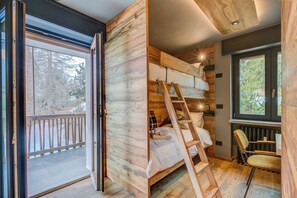 2 soverom, wi-fi (mot et tillegg) og sengetøy