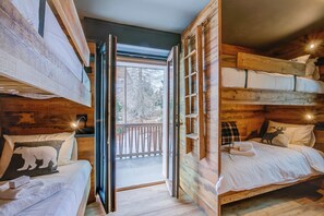 2 bedrooms, WiFi, bed sheets - Simona Luxury Apartment few steps from sk (Sestriere)