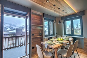 Dining - Simona Luxury Apartment few steps from sk (Sestriere)