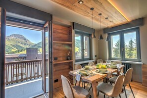 Dining - Simona Luxury Apartment few steps from sk (Sestriere)