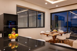 Exclusive Villa | Dining room