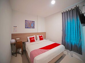 Free WiFi, bed sheets - Hotel O Saudara Residence (Medan)