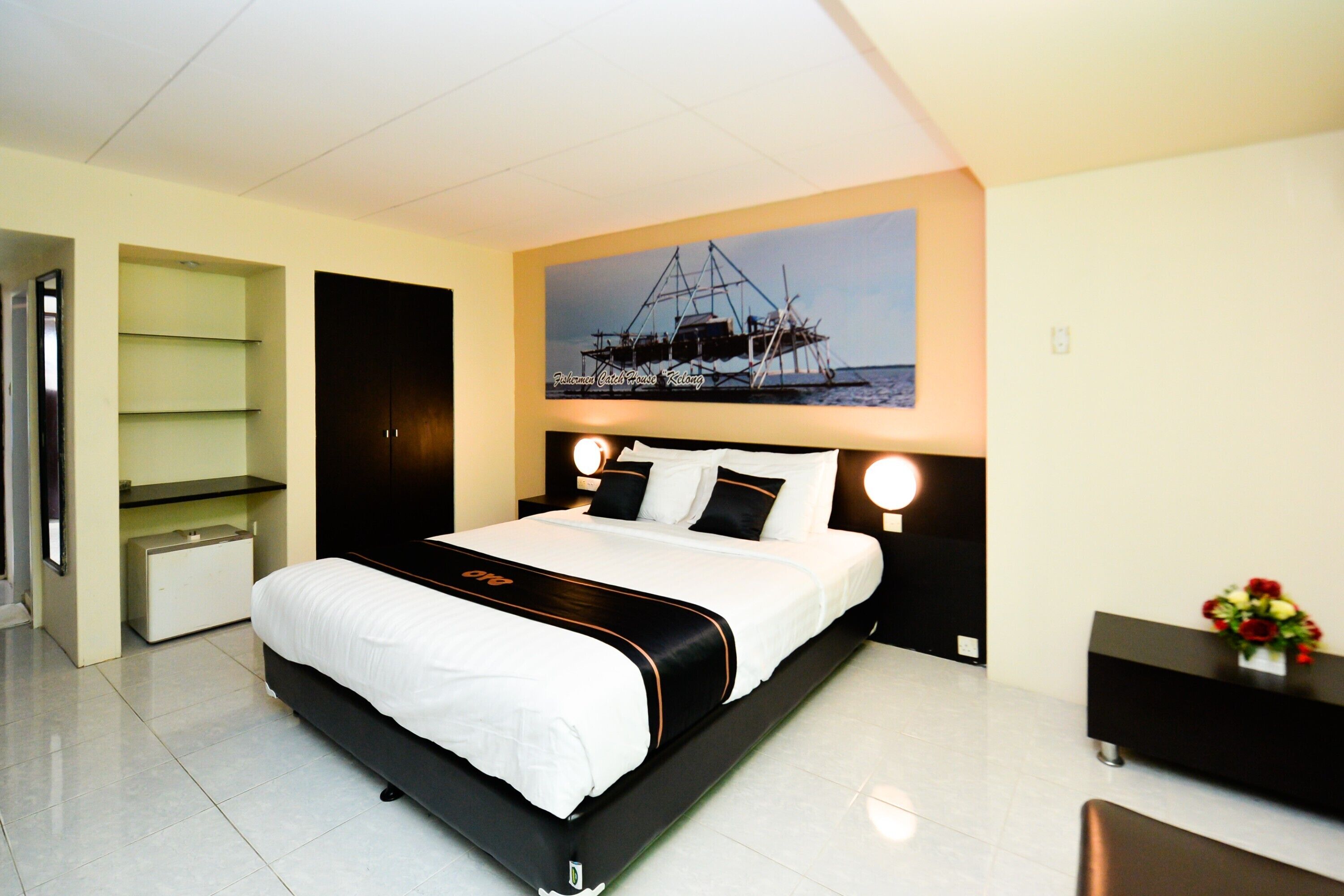 Family Suite | Desk, free WiFi, bed sheets