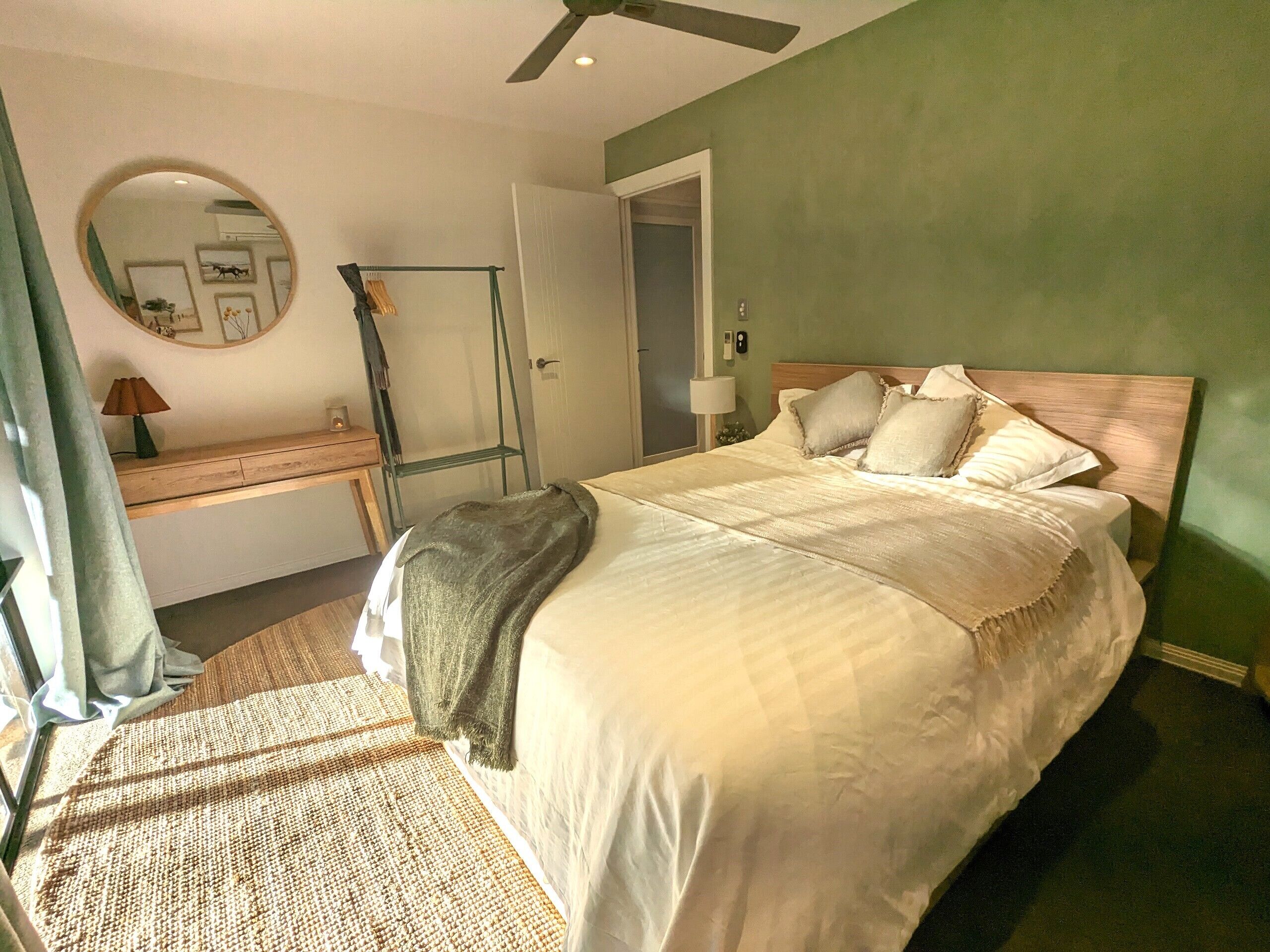 1 bedroom, desk, iron/ironing board, free WiFi