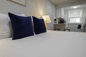1 bedroom, iron/ironing board, travel cot, free WiFi