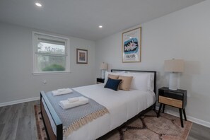 1 bedroom, iron/ironing board, travel cot, free WiFi
