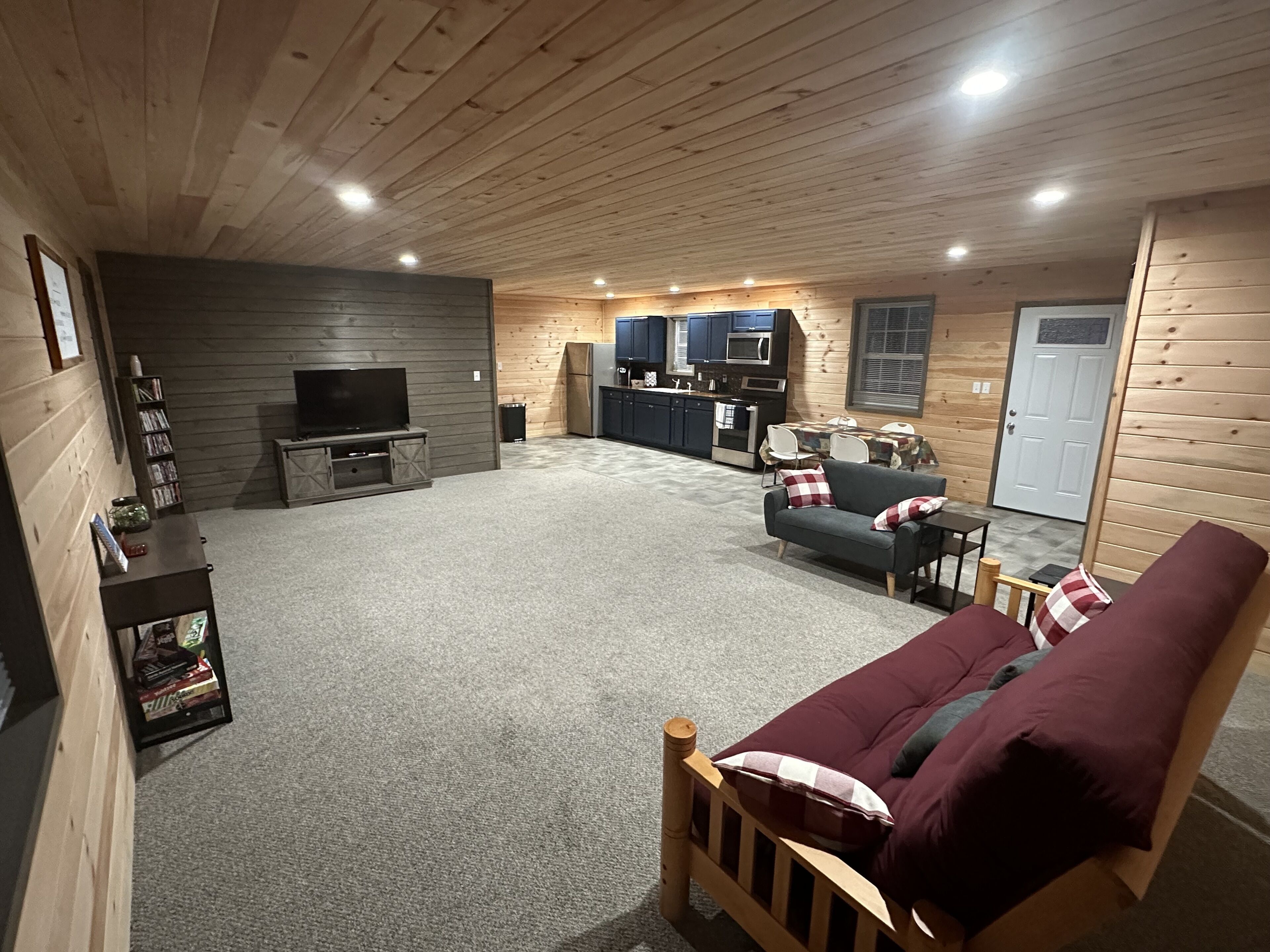 Pets welcome at this peaceful cabin with a view