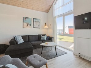 TV - "Truls" - 700m from the sea by Interhome (Løkken)