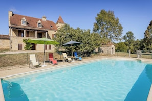 Piscine extérieure, piscine chauffée