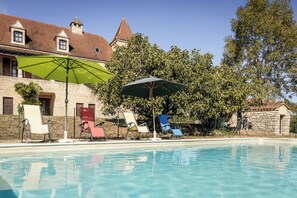 Piscine extérieure, piscine chauffée