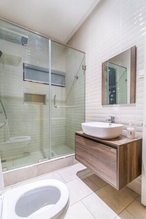 Townhouse – classic, 4 soverom | Bad