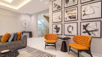 Classic-Stadtwohnung, 4 Schlafzimmer | Wohnbereich
