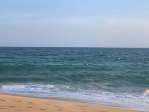 鄰近海灘、白沙