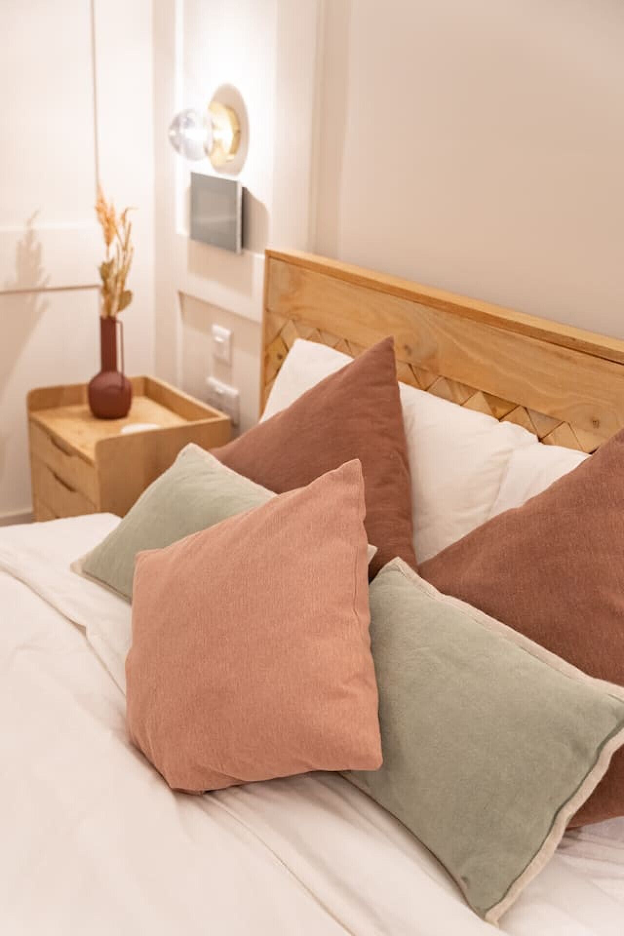 2 habitaciones, escritorio, tabla de planchar con plancha y wifi 