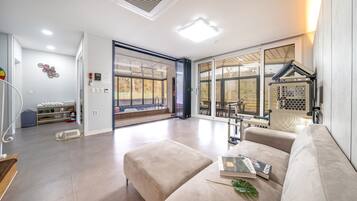 Basic Room, 2 Bedrooms (BLI - A) | 2 bedrooms, free WiFi