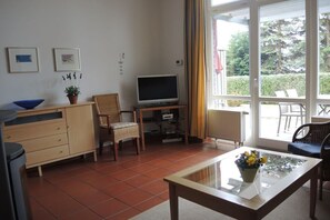 Smart-TV, peis og DVD-spiller