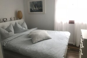 1 bedroom, travel crib, WiFi - Charming apartment in Husum (Hambühren)