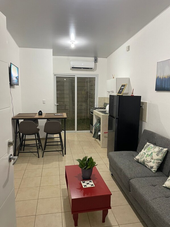 Basic Room | Living area - Ecoterra maquilishuat (Santa Ana)