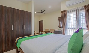 Deluxe-Zimmer | 1 Schlafzimmer, Schreibtisch, Verdunkelungsvorhänge