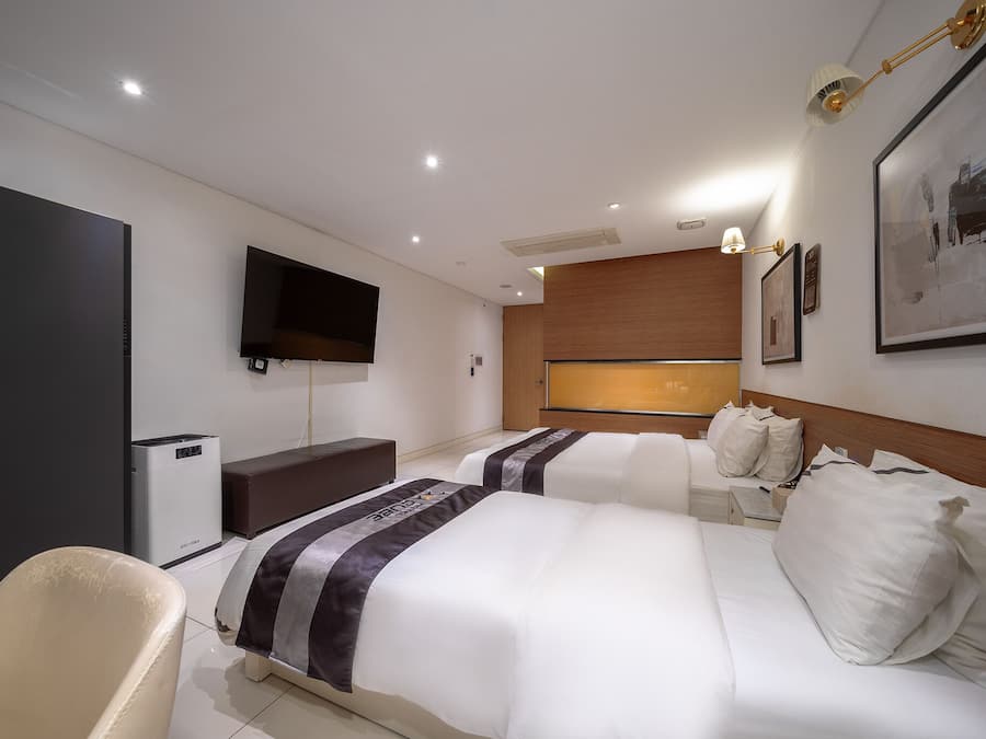 Superior Twin Room | Free WiFi