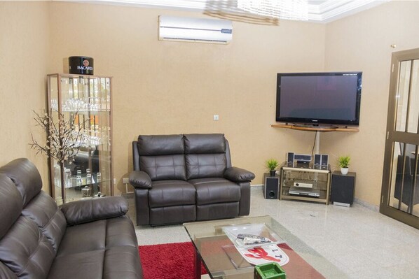 Living area - Appartement Aaron 2 (Lomé)