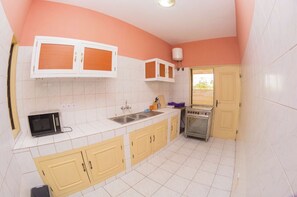 Private kitchen - Appartement Aaron 2 (Lomé)