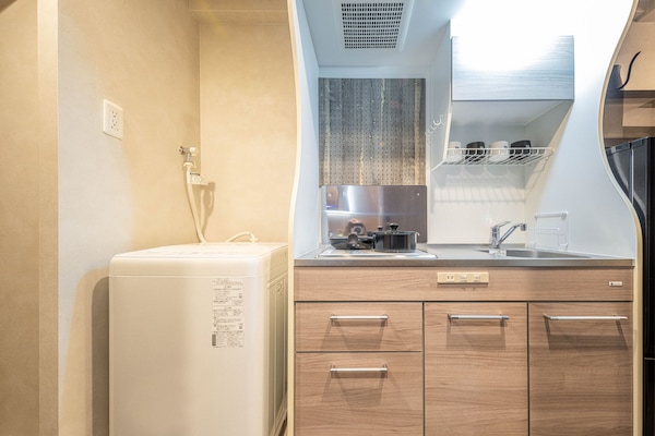 Standard Quadruple Room | Private kitchenette | Fridge, microwave, stovetop, electric kettle