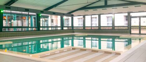 Piscine couverte, piscine chauffée