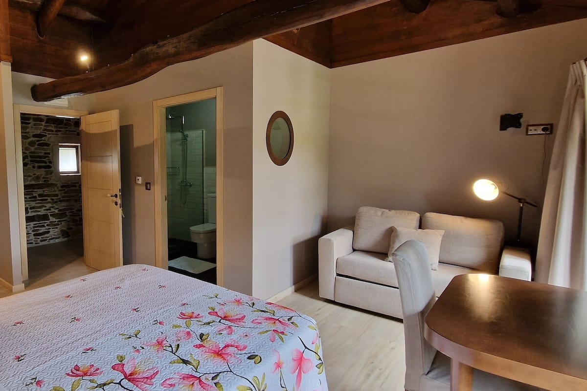 1 bedroom, premium bedding, down duvets, Select Comfort beds