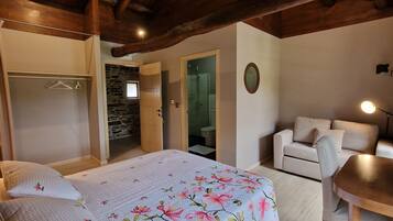 Premium bedding, down duvets, Select Comfort beds