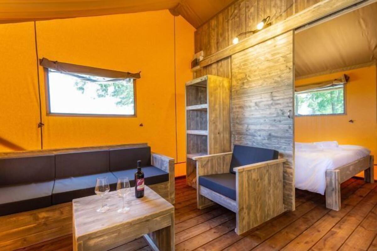 2 bedrooms, in-room safe, free WiFi, bed sheets
