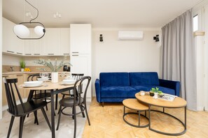 Apartment, 1 Bedroom, Kitchen | Living room - Marszałkowska 111a/1212 (Warsaw)