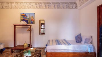 Majorelle Deluxe Triple Room | Draps en coton égyptien, literie de qualité supérieure
