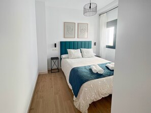 3 bedrooms, iron/ironing board, travel cot, WiFi - Duplex de Tres Dormitorios con Terraza - Picú Home (Málaga)