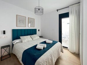 2 soverom, strykejern/-brett, reiseseng for barn og wi-fi