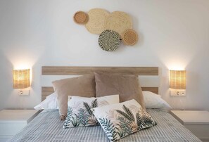 2 bedrooms, travel crib, WiFi, bed sheets