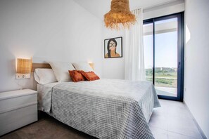 2 chambres, fer et planche à repasser, lit parapluie, Wi-Fi