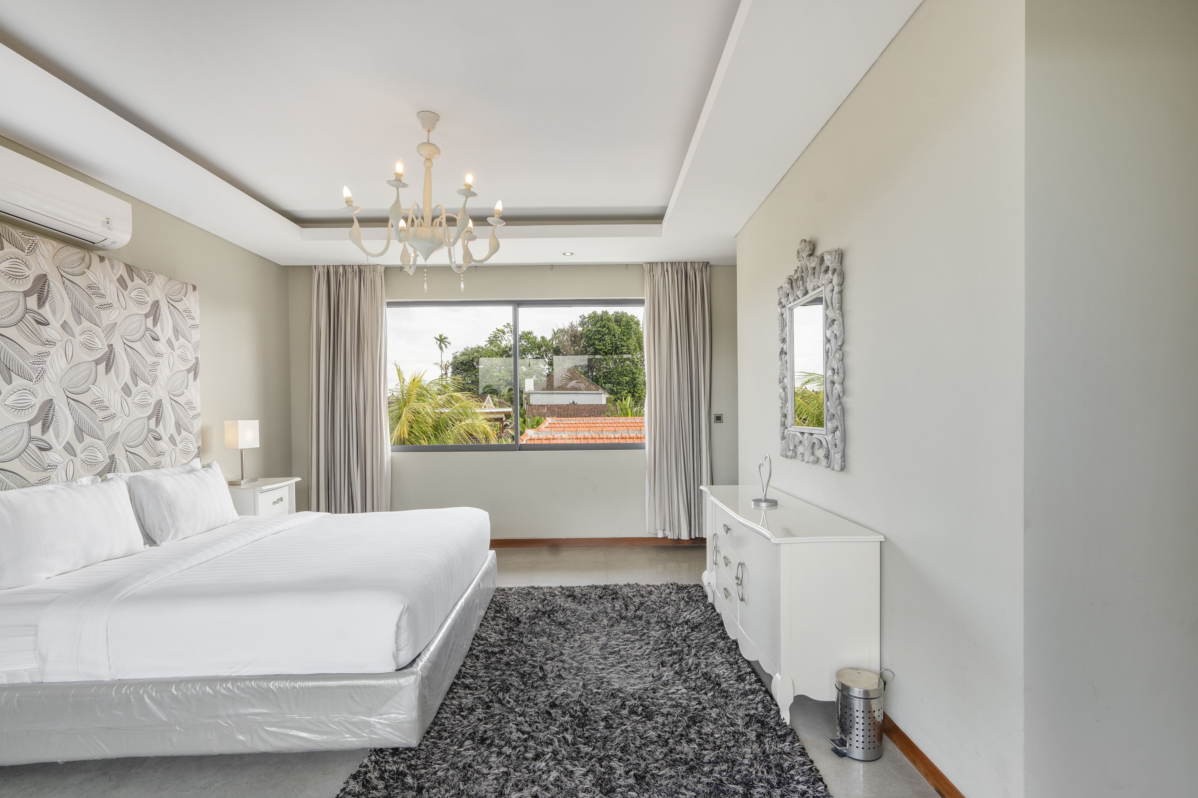 エクスクルーシブ ヴィラ | 4 室のベッドルーム、セーフティボックス (室内)、デスク、ノートパソコン用作業スペース