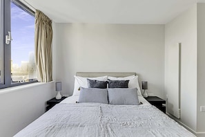 Basic Apartment - Chic Kensal Green Retreat (London)