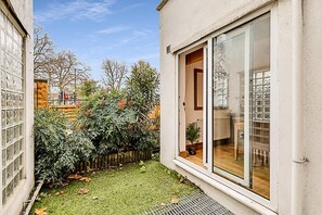 Exterior - Modern Comfort Two Bedroom Gem on the Rye (London)
