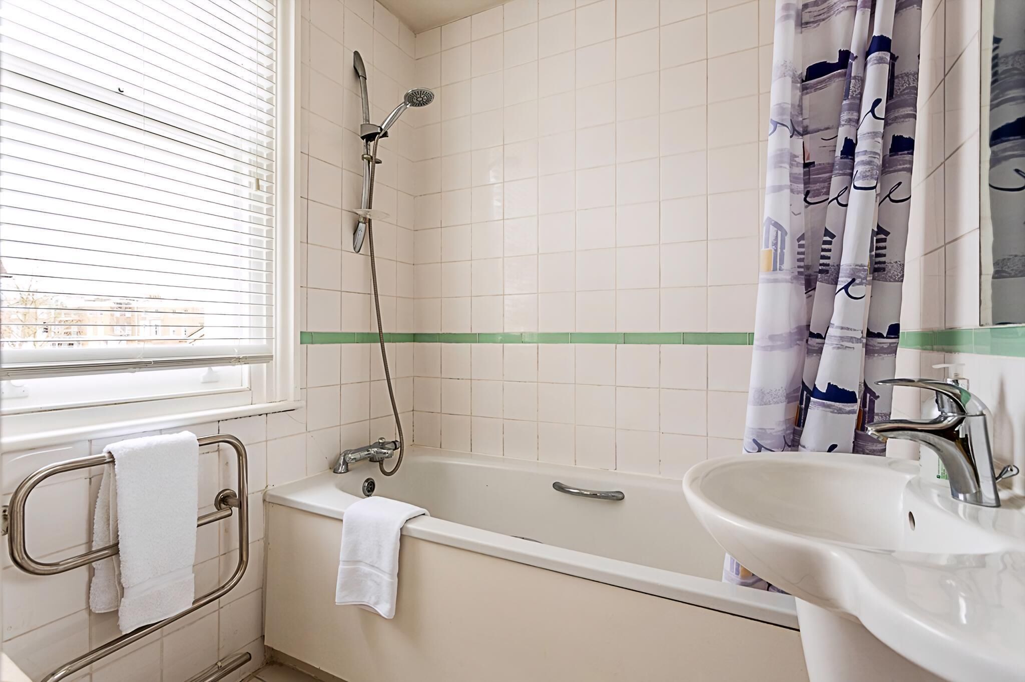Apartment | Bathroom