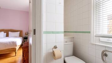 Apartment | Bathroom