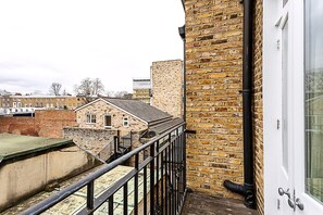 Exterior - Chic Gunter Grove Flat - London Retreat (London)