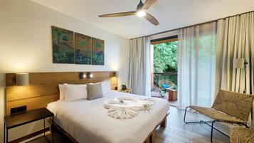 Deluxe Double Room, Garden View