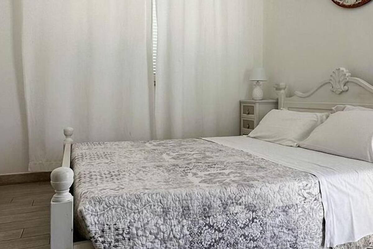Standard Double Room | セーフティボックス (室内)、防音設備、WiFi (無料)、ベッドシーツ