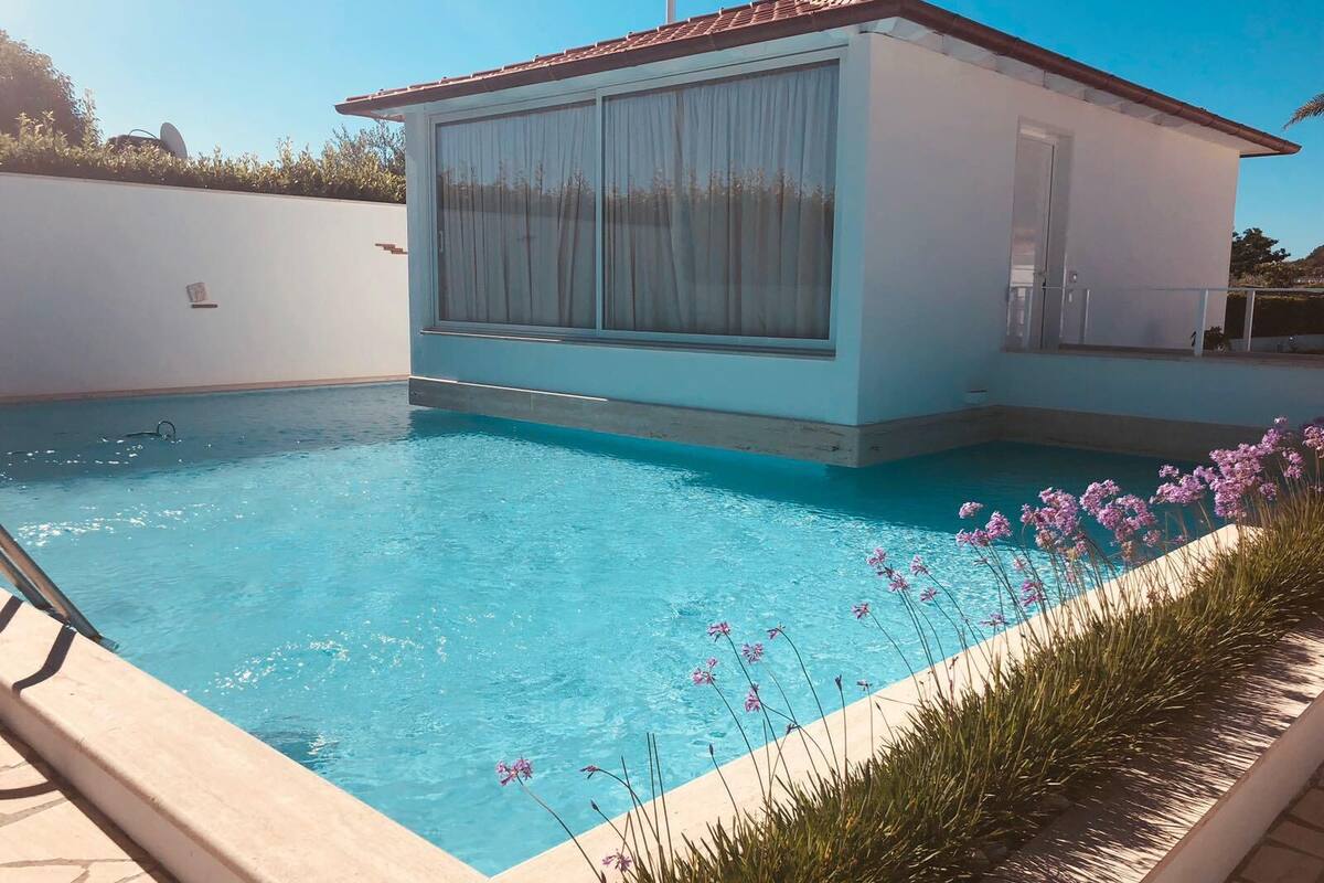 Junior Suite with Private Pool | セーフティボックス (室内)、防音設備、WiFi (無料)、ベッドシーツ