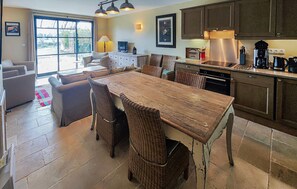 Interior - Stunning home in Saint-Laurent-de-la-Ca (Saint-Laurent-de-la-Ca)