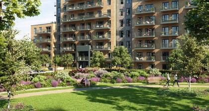 Beautiful spacious modern apartment with a park