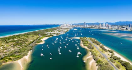 Escape to a private boutique retreat on South Stradbroke Island